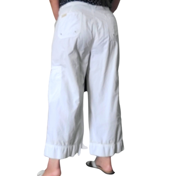 Lauren Ralph Lauren Wide Leg Cargo Capri Pants in White - Picture 3 of 16